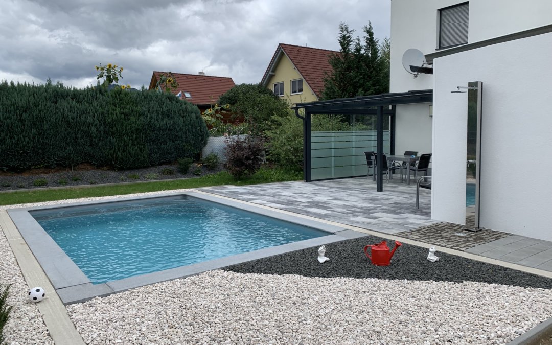 Poolanlage in Spielberg